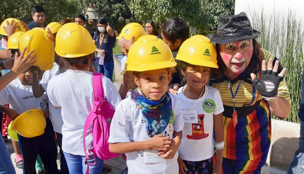 Un día recreativo con el programa de hemodiálisis de Fundanier tu muni guatemala cempro cementos progreso