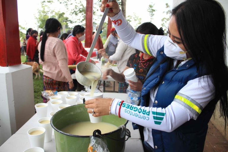 Portada promueven mdelo de agrcultura sostenible en San Juan Sacatepequez cempro cementos progreso guatemala