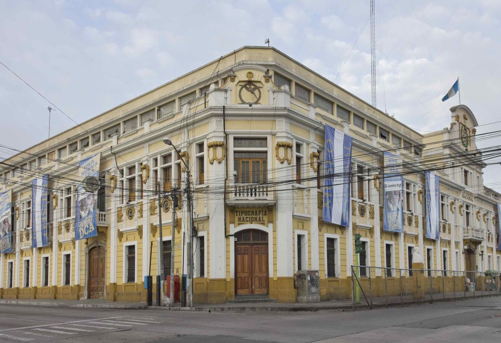 Foto Edgar E Sacayon del edificio Tipografia Nacional zona 1 Centro Histórico Guatemala