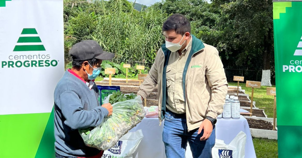Revista Granito de Arena El taller busca generar conocimiento y garantizar la seguridad alimentaria de las familias cempro cementos progreso guatemala