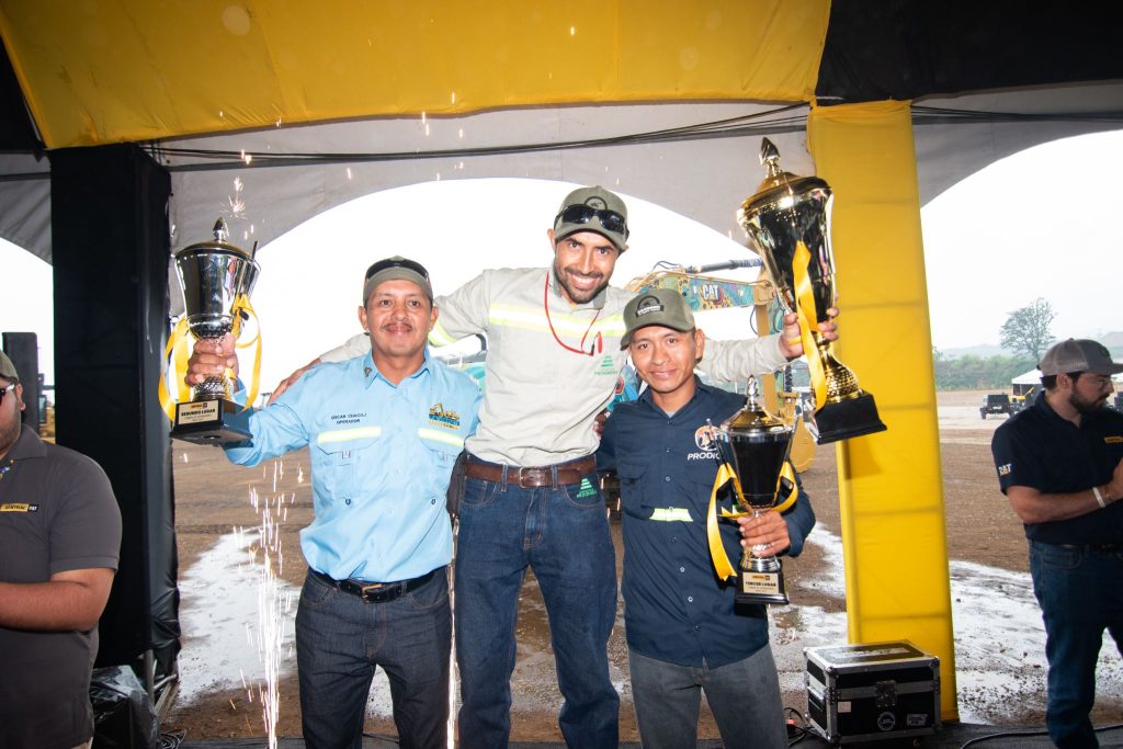Carlos Cante Arriaza Ganador Concurso Caterpillar
