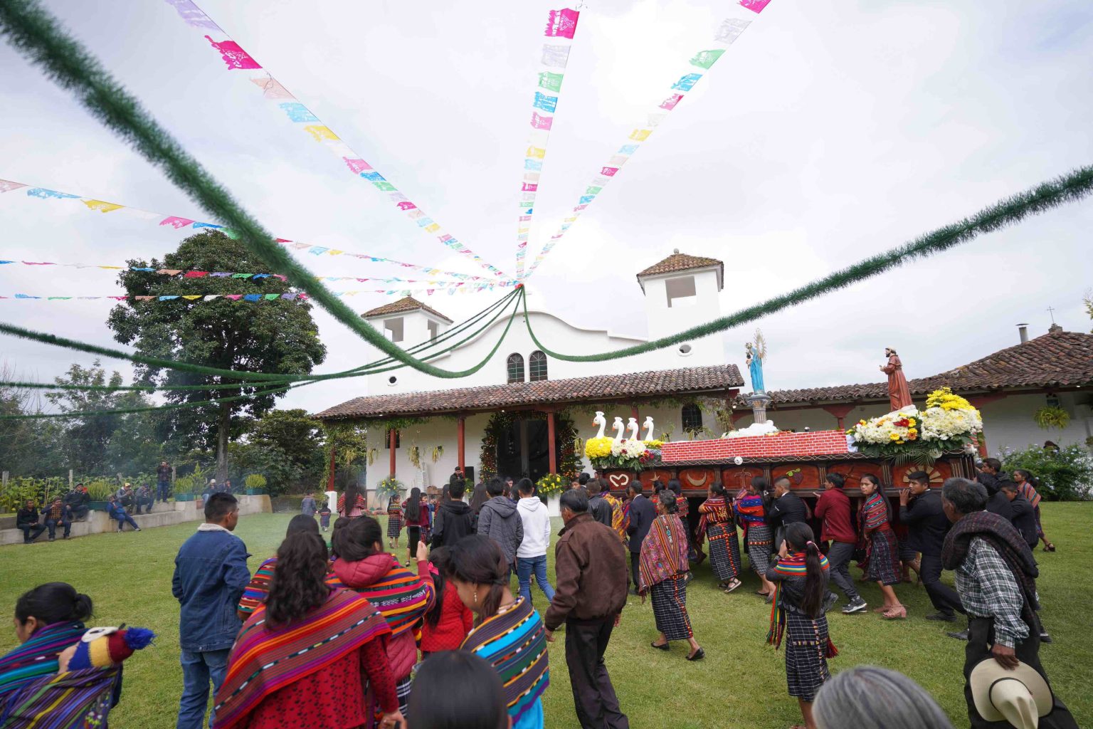 celebracion de la virgen del pilar en finca el pilar guatemala cementos progreso