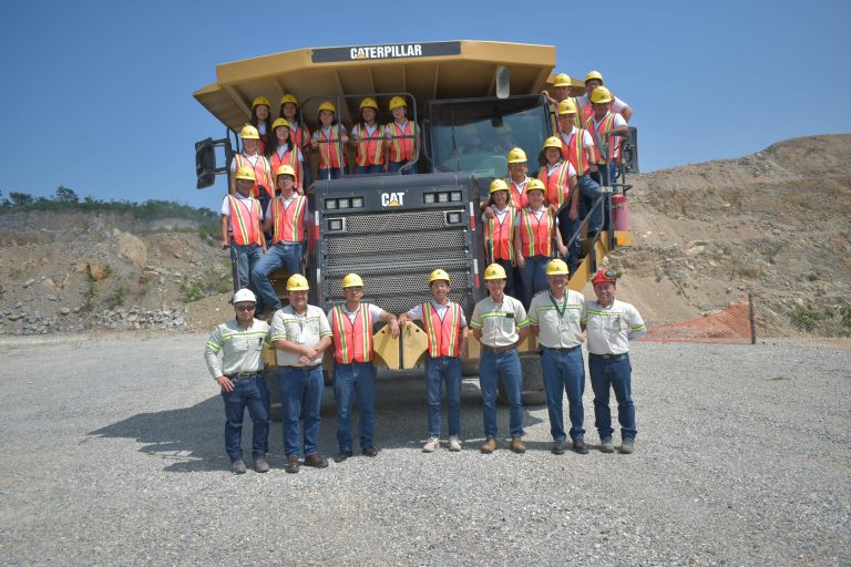 amigos progreso colegio ena guatemala cementos