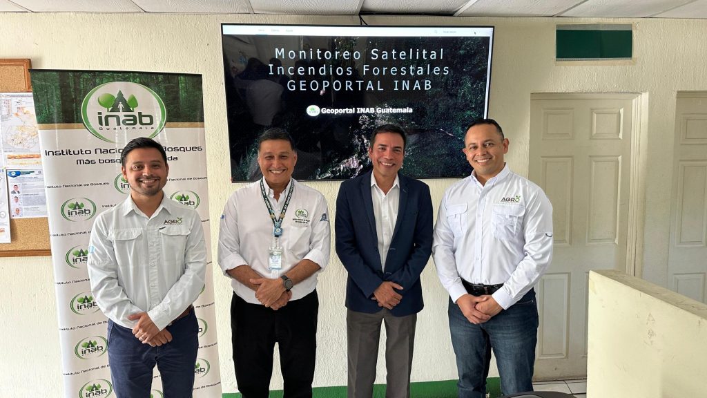 Agroprogreso dona equipo a INAB para monitoreo satelital de incencios progreso guatemala