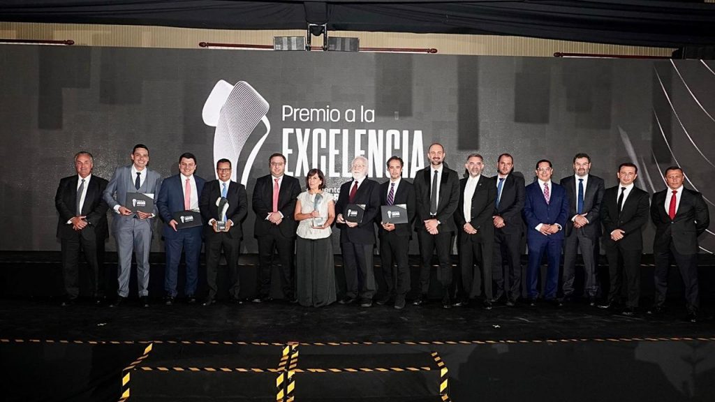 Premio a la Excelencia